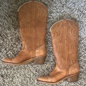 Dingo vintage brown American made cowgirl boots